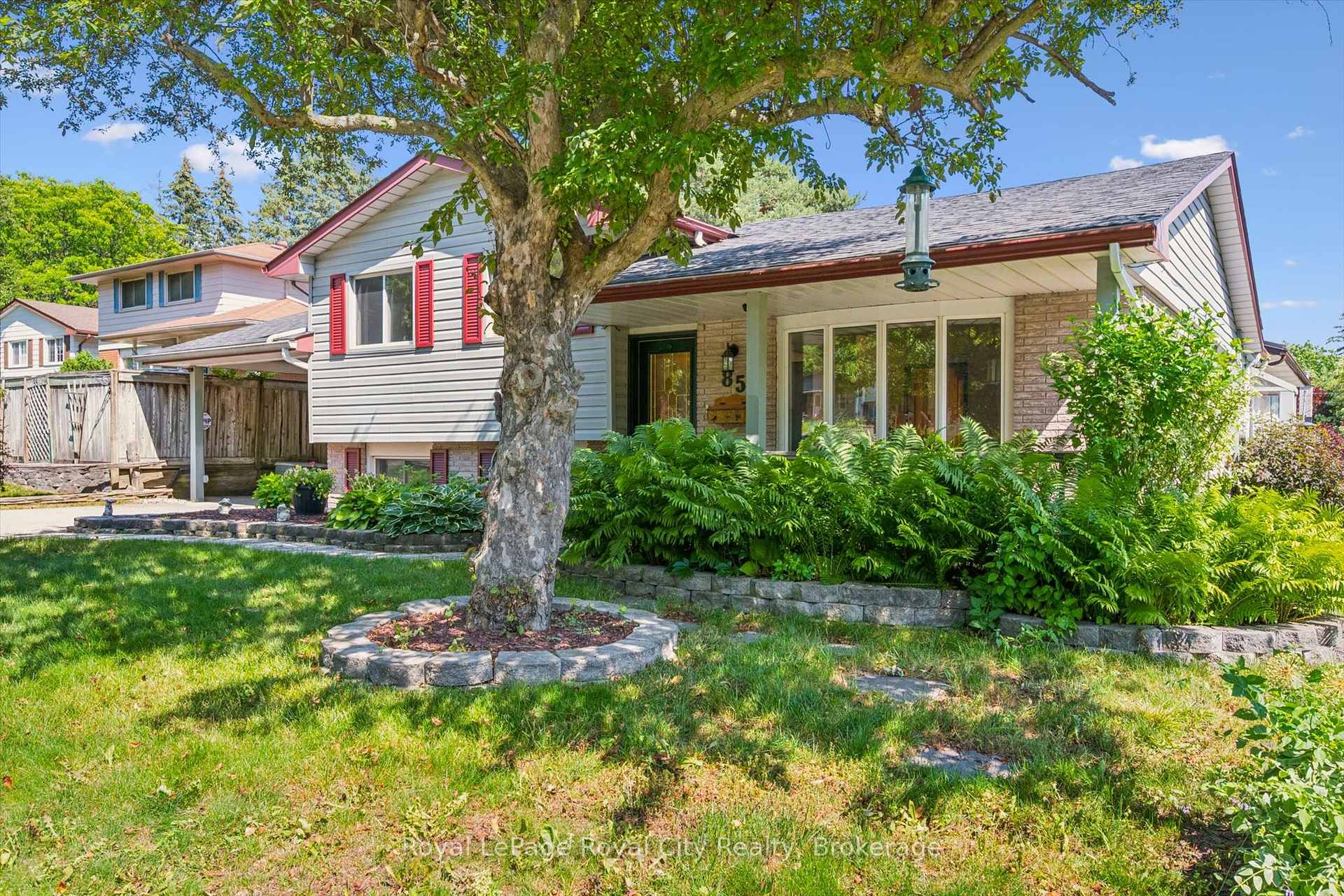 Photo 44 of 85 Sleeman Avenue, Guelph, Junction/Onward Willow — HOMEH