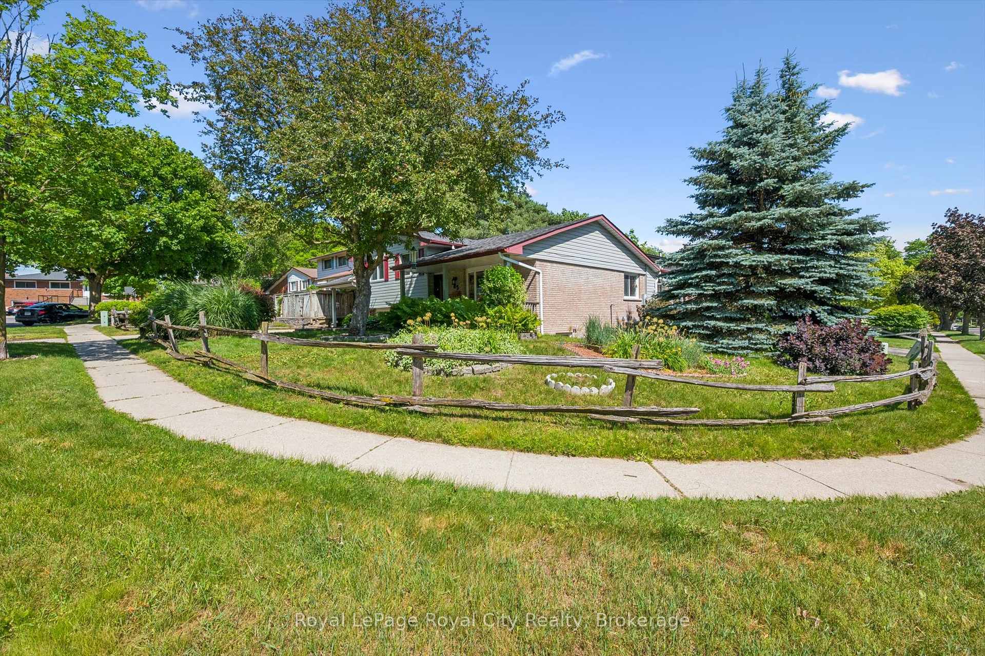 Photo 45 of 85 Sleeman Avenue, Guelph, Junction/Onward Willow — HOMEH