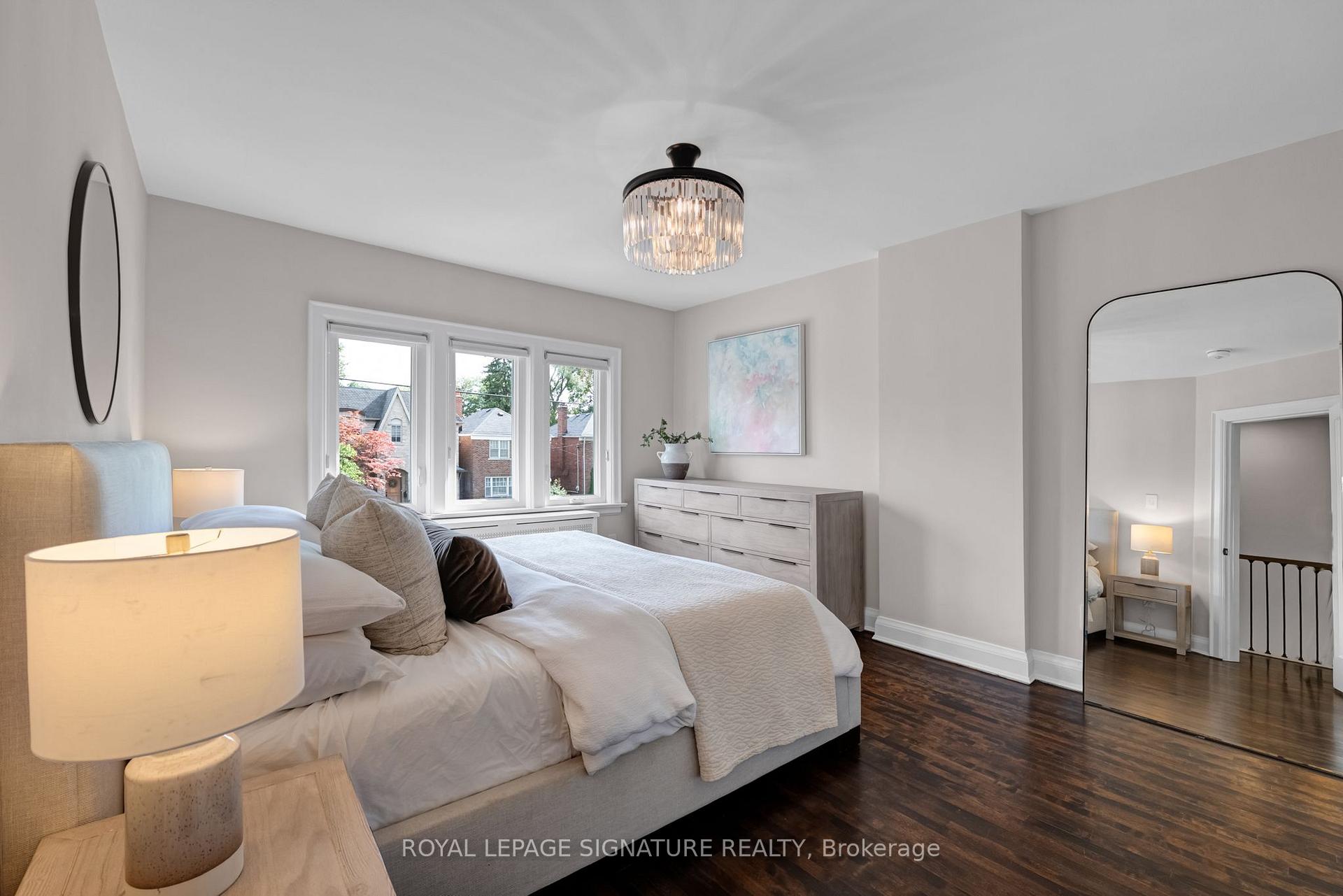 Photo 16 of 124 Donlea Drive, Toronto, Leaside — HOMEH