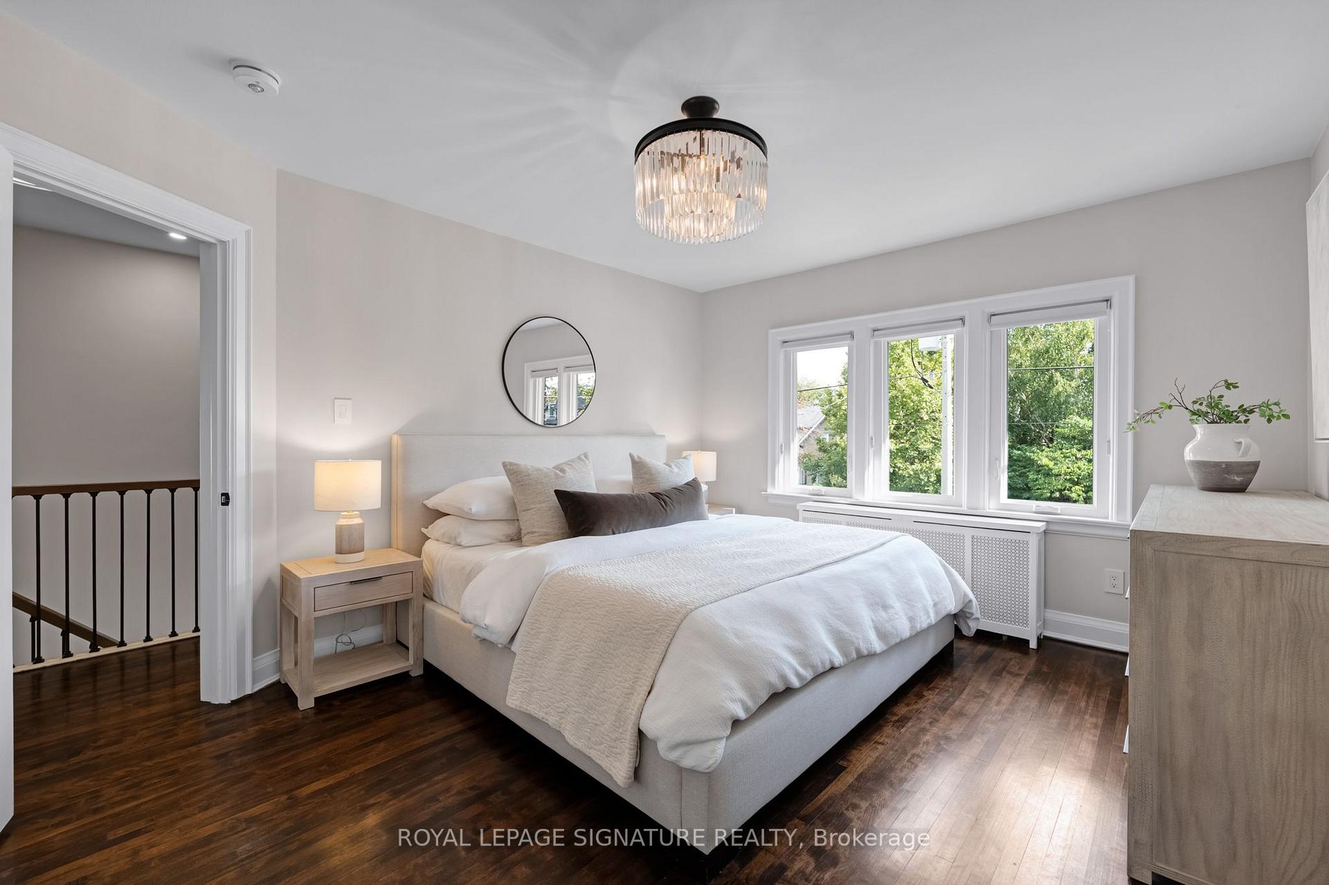 Photo 17 of 124 Donlea Drive, Toronto, Leaside — HOMEH