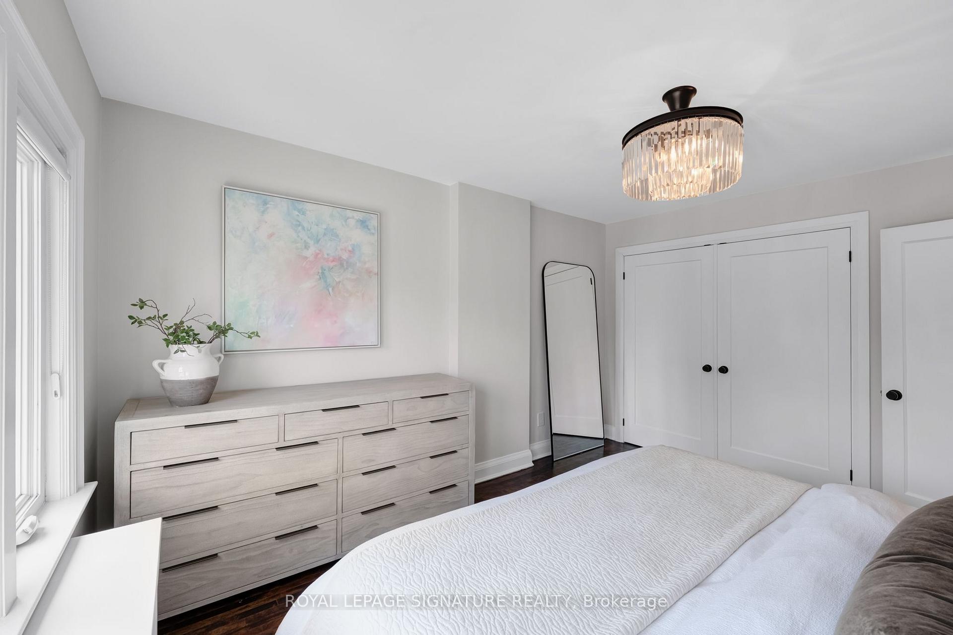 Photo 18 of 124 Donlea Drive, Toronto, Leaside — HOMEH