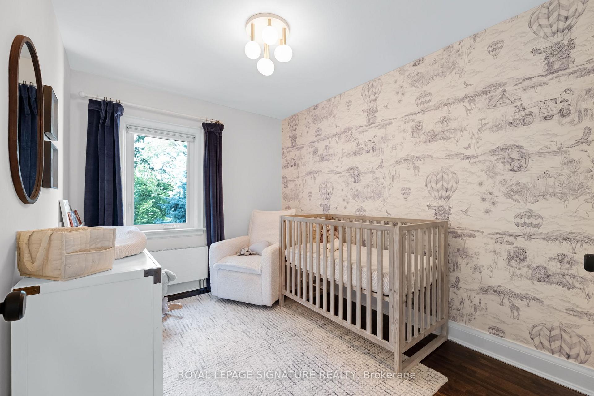 Photo 22 of 124 Donlea Drive, Toronto, Leaside — HOMEH