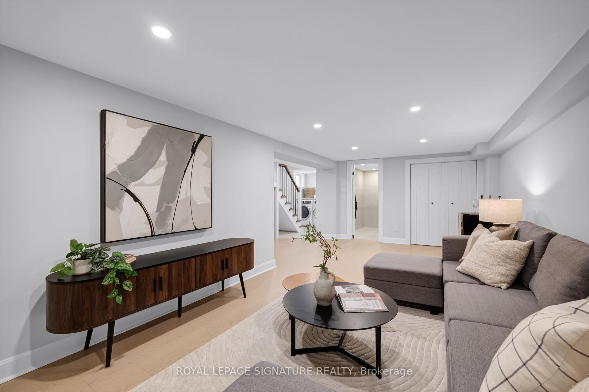 Photo 27 of 124 Donlea Drive, Toronto, Leaside — HOMEH