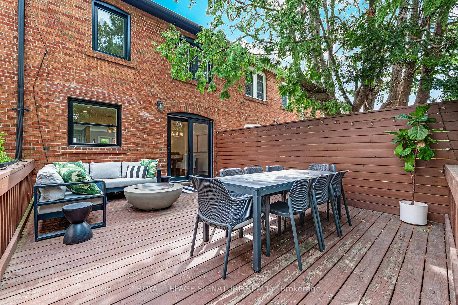 Photo 34 of 124 Donlea Drive, Toronto, Leaside — HOMEH