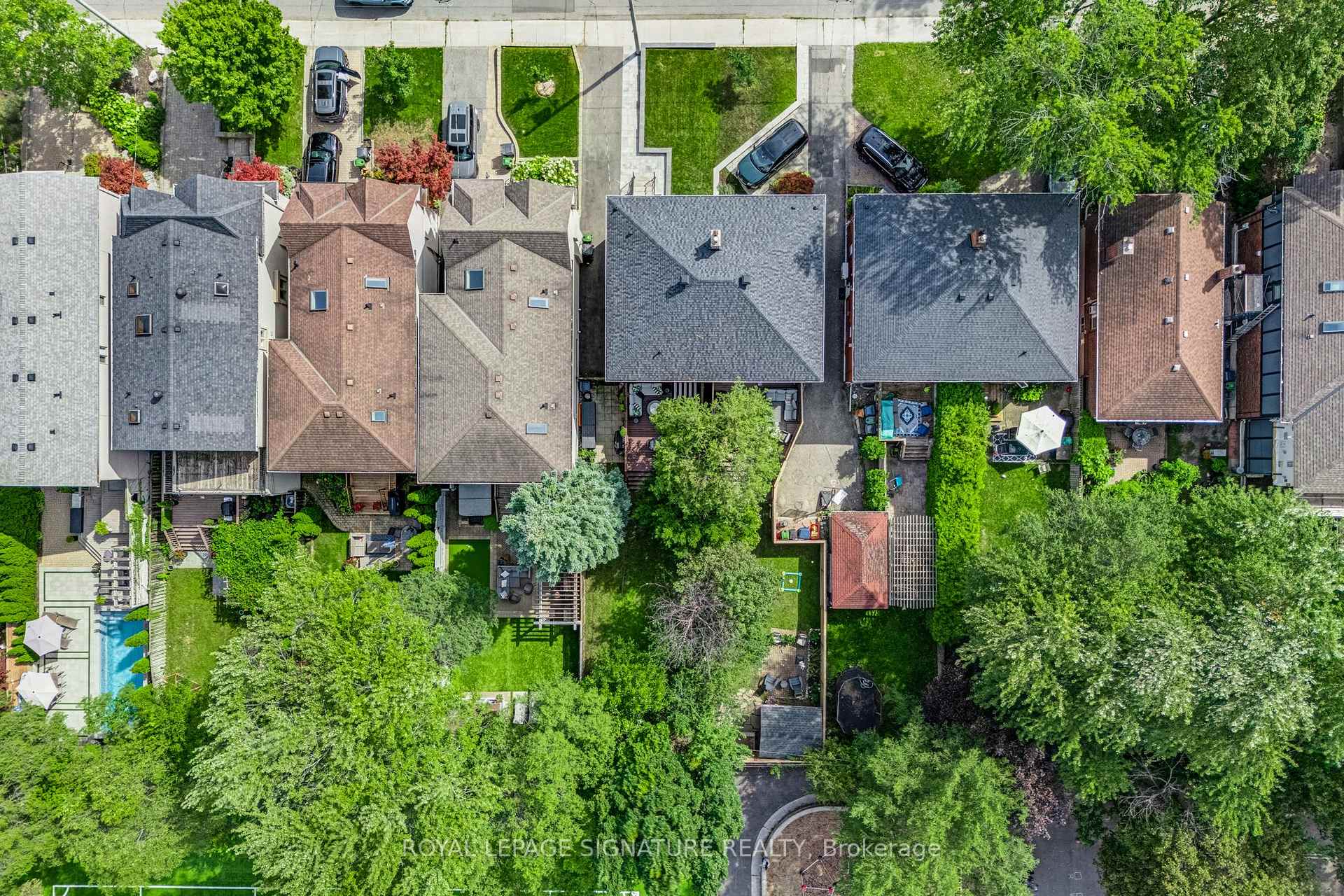 Photo 43 of 124 Donlea Drive, Toronto, Leaside — HOMEH