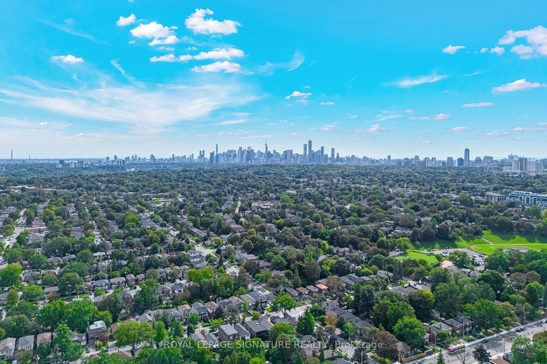 Photo 45 of 124 Donlea Drive, Toronto, Leaside — HOMEH