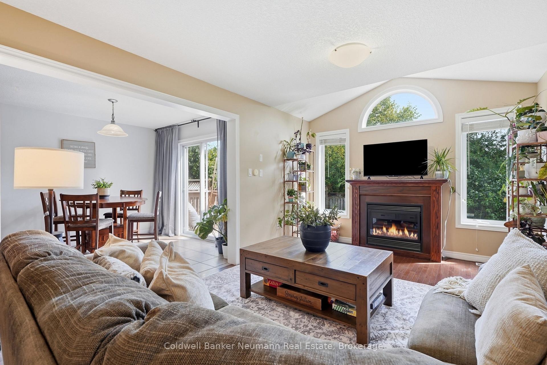 Photo 4 of 7 Henderson Drive, Guelph, Grange Road — HOMEH