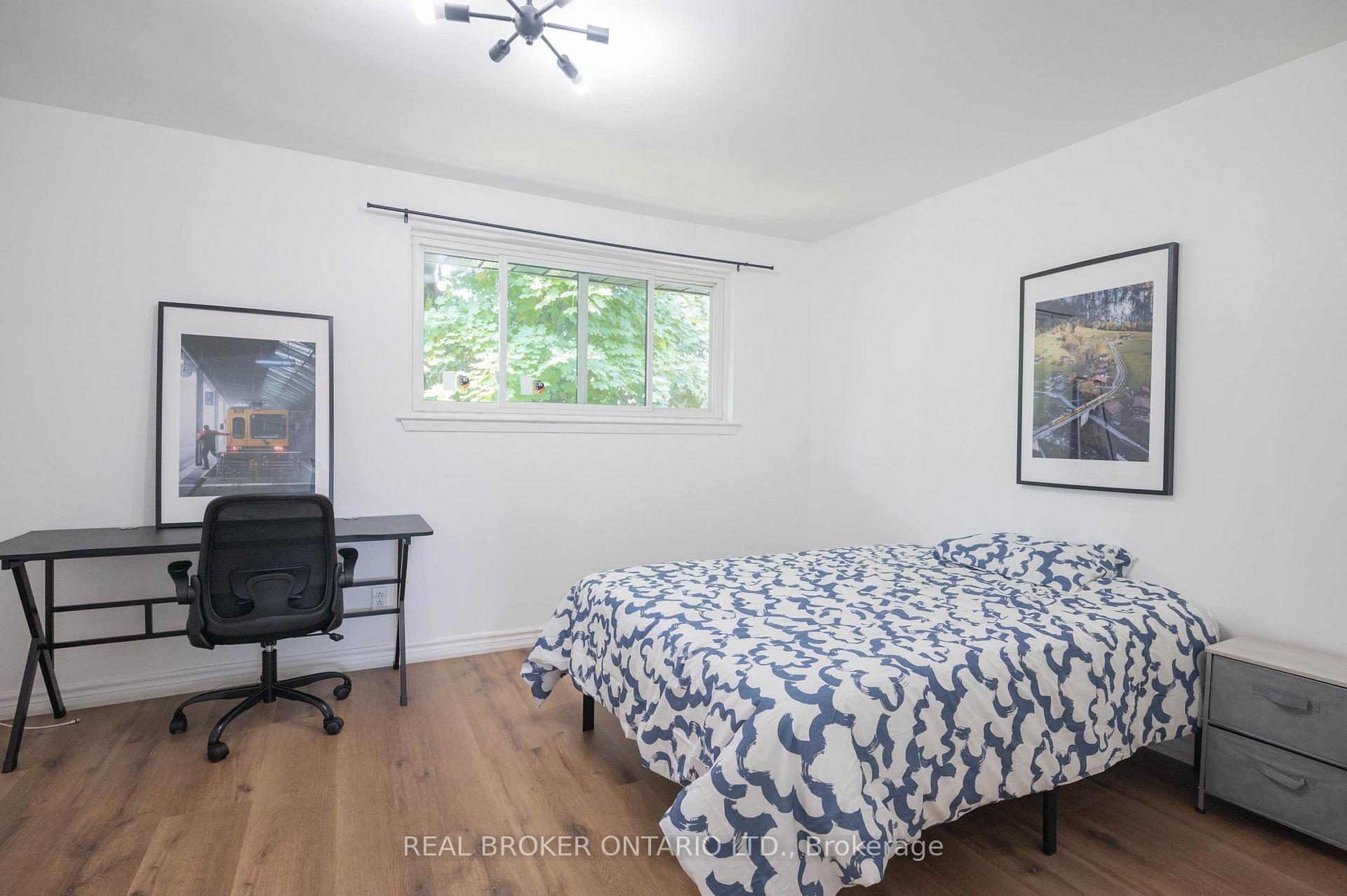 Photo of 725 military Trail