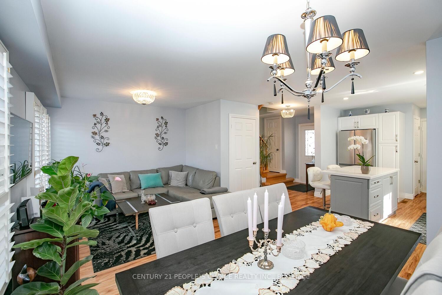 Photo 10 of 18 Hood Crescent, Brampton, Fletcher's West — HOMEH