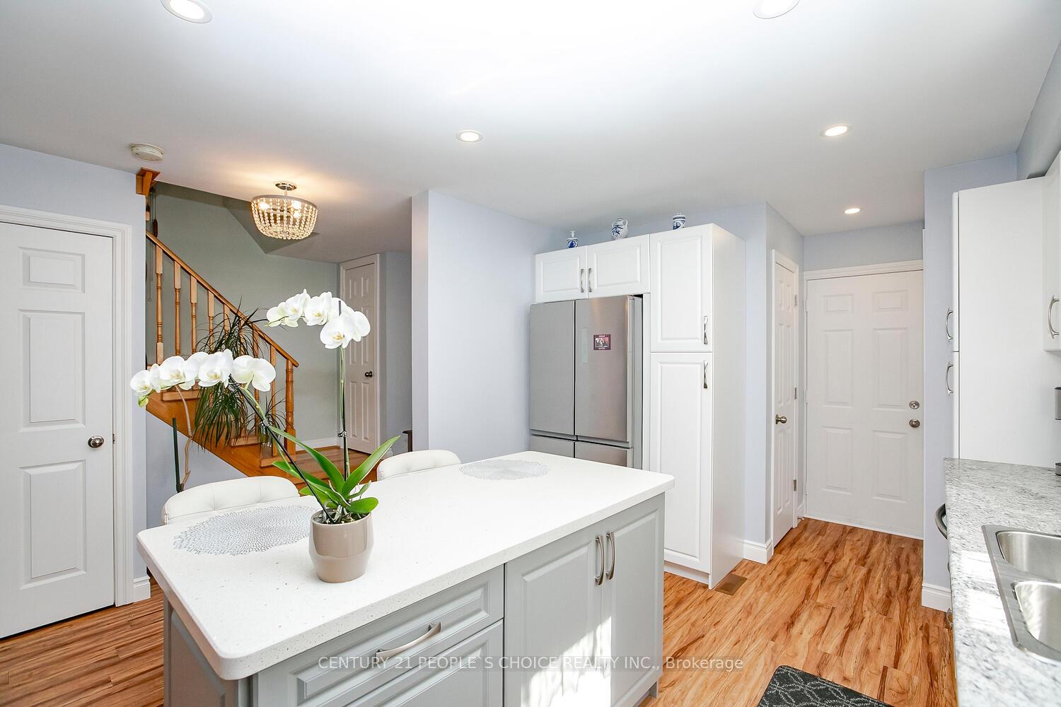 Photo 15 of 18 Hood Crescent, Brampton, Fletcher's West — HOMEH
