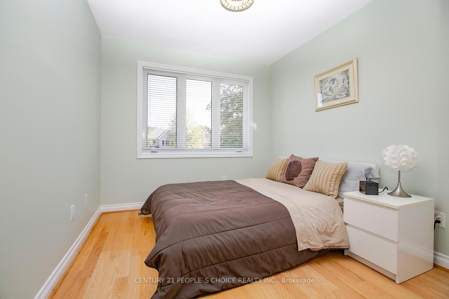 Photo 25 of 18 Hood Crescent, Brampton, Fletcher's West — HOMEH