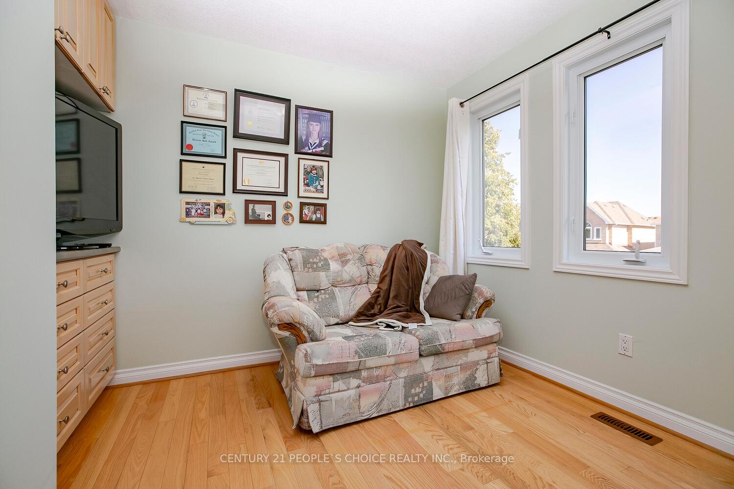 Photo 27 of 18 Hood Crescent, Brampton, Fletcher's West — HOMEH