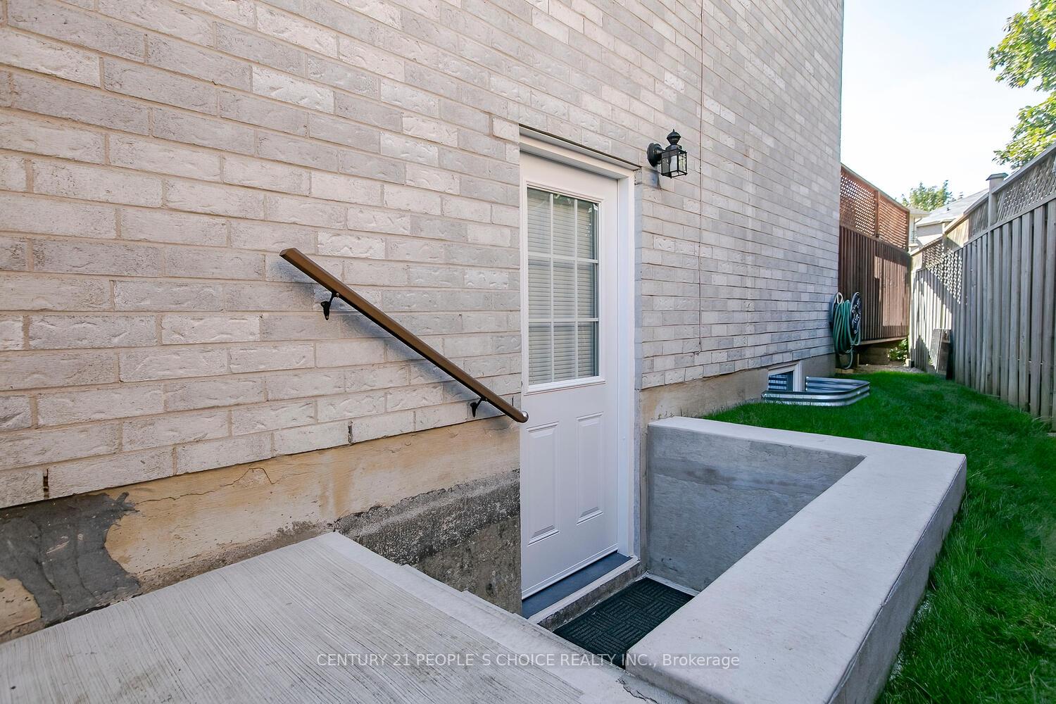 Photo 29 of 18 Hood Crescent, Brampton, Fletcher's West — HOMEH