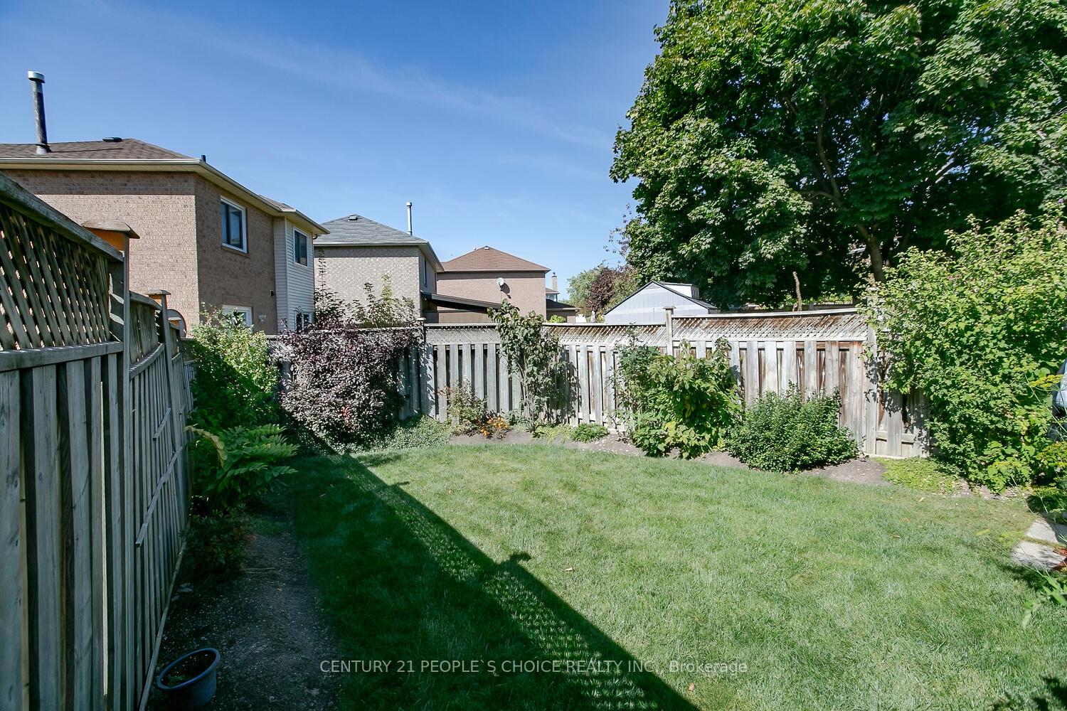 Photo 39 of 18 Hood Crescent, Brampton, Fletcher's West — HOMEH