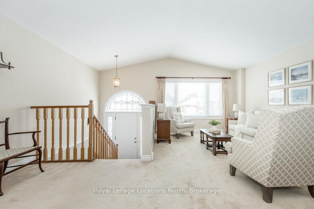 Photo 7 of 40 Fairway Crescent, Wasaga Beach — HOMEH