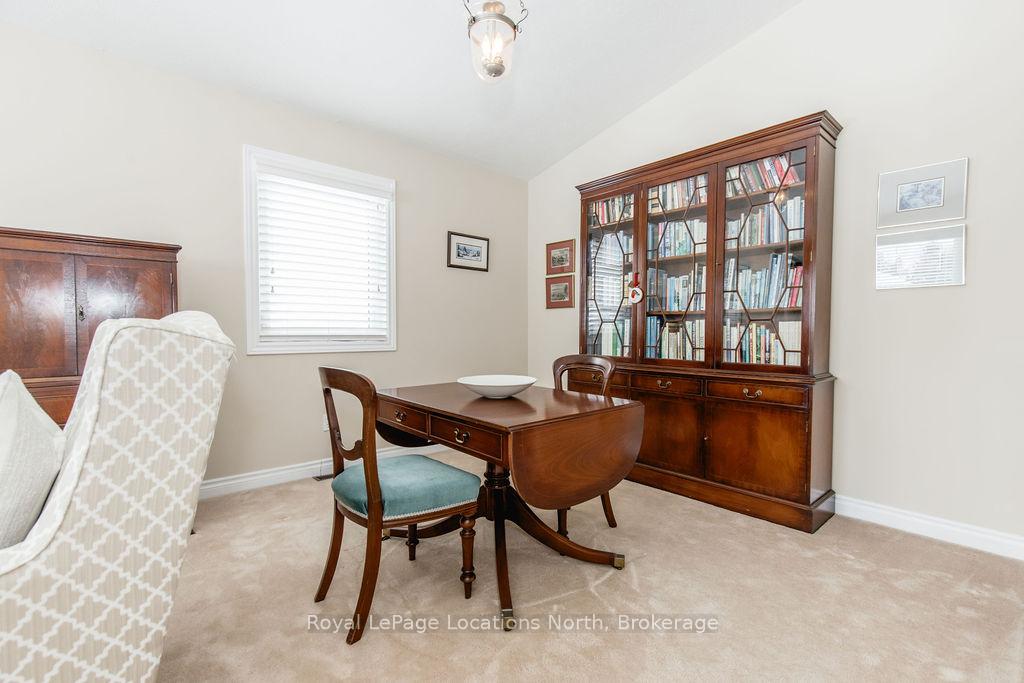 Photo 8 of 40 Fairway Crescent, Wasaga Beach — HOMEH