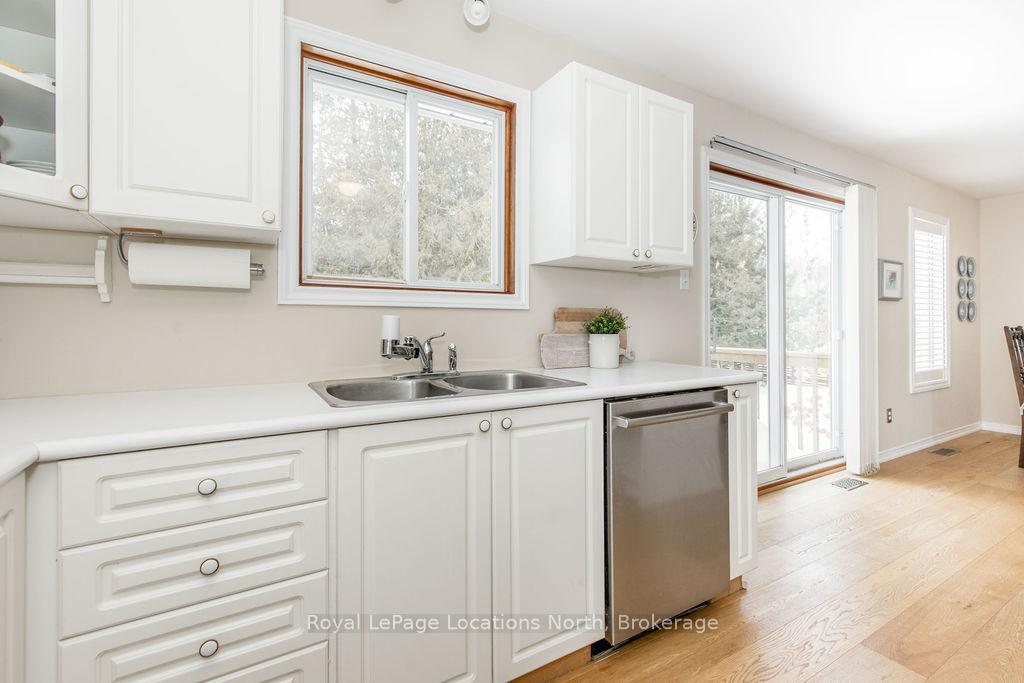 Photo 14 of 40 Fairway Crescent, Wasaga Beach — HOMEH