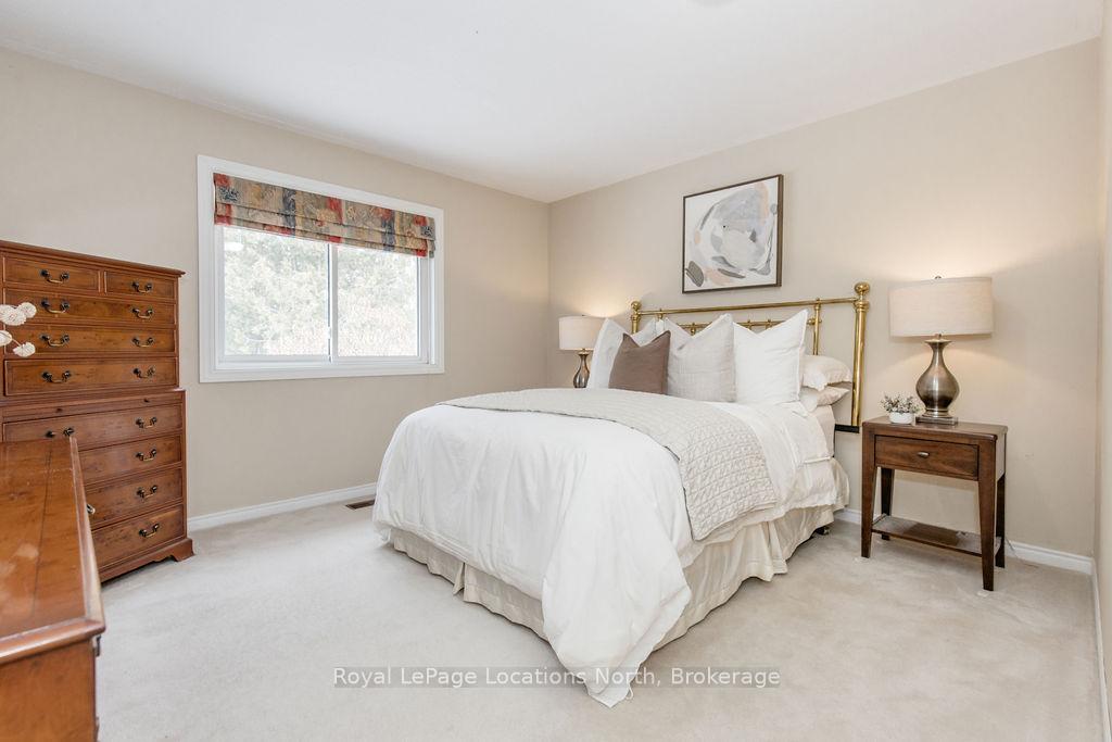 Photo 17 of 40 Fairway Crescent, Wasaga Beach — HOMEH