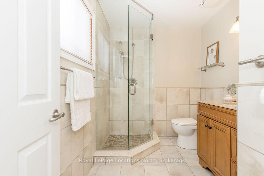 Photo 18 of 40 Fairway Crescent, Wasaga Beach — HOMEH