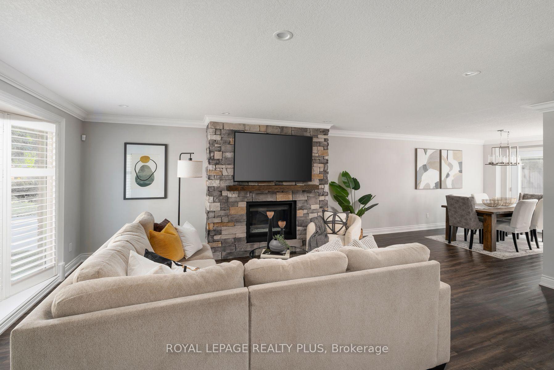 Photo 16 of 20 San Marino Crescent, Hamilton, Mountview — HOMEH