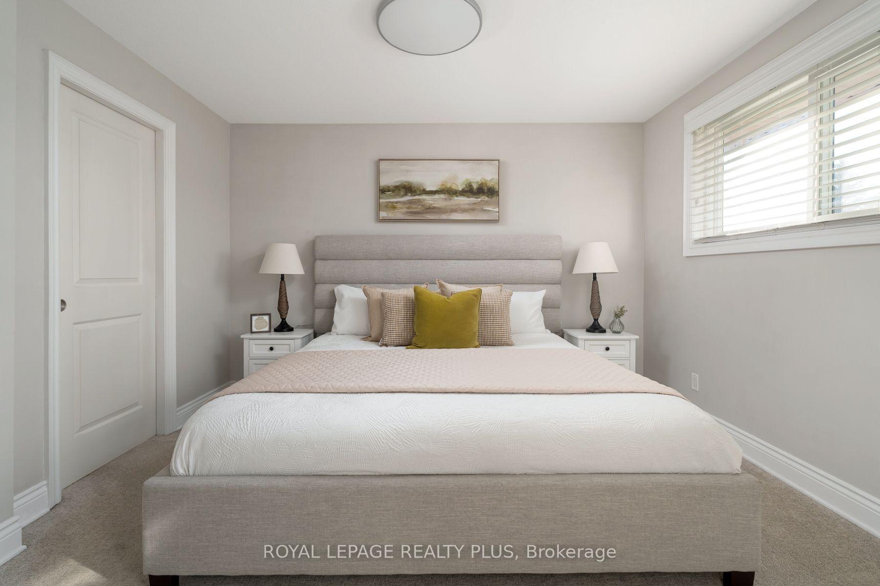 Photo 25 of 20 San Marino Crescent, Hamilton, Mountview — HOMEH
