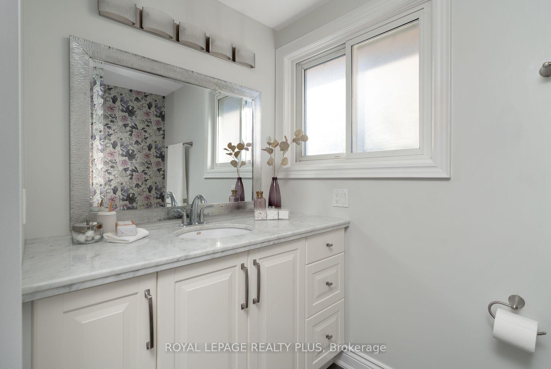 Photo 28 of 20 San Marino Crescent, Hamilton, Mountview — HOMEH