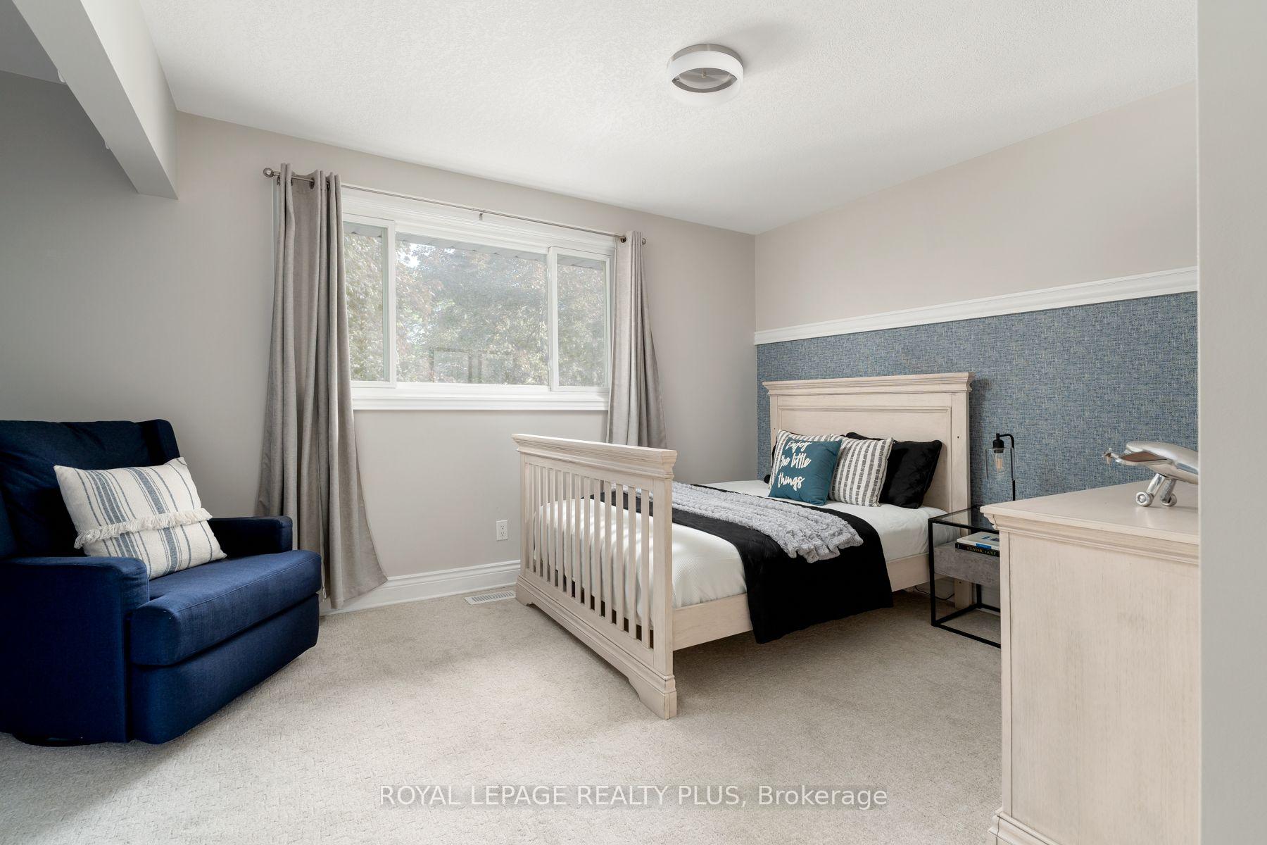 Photo 31 of 20 San Marino Crescent, Hamilton, Mountview — HOMEH