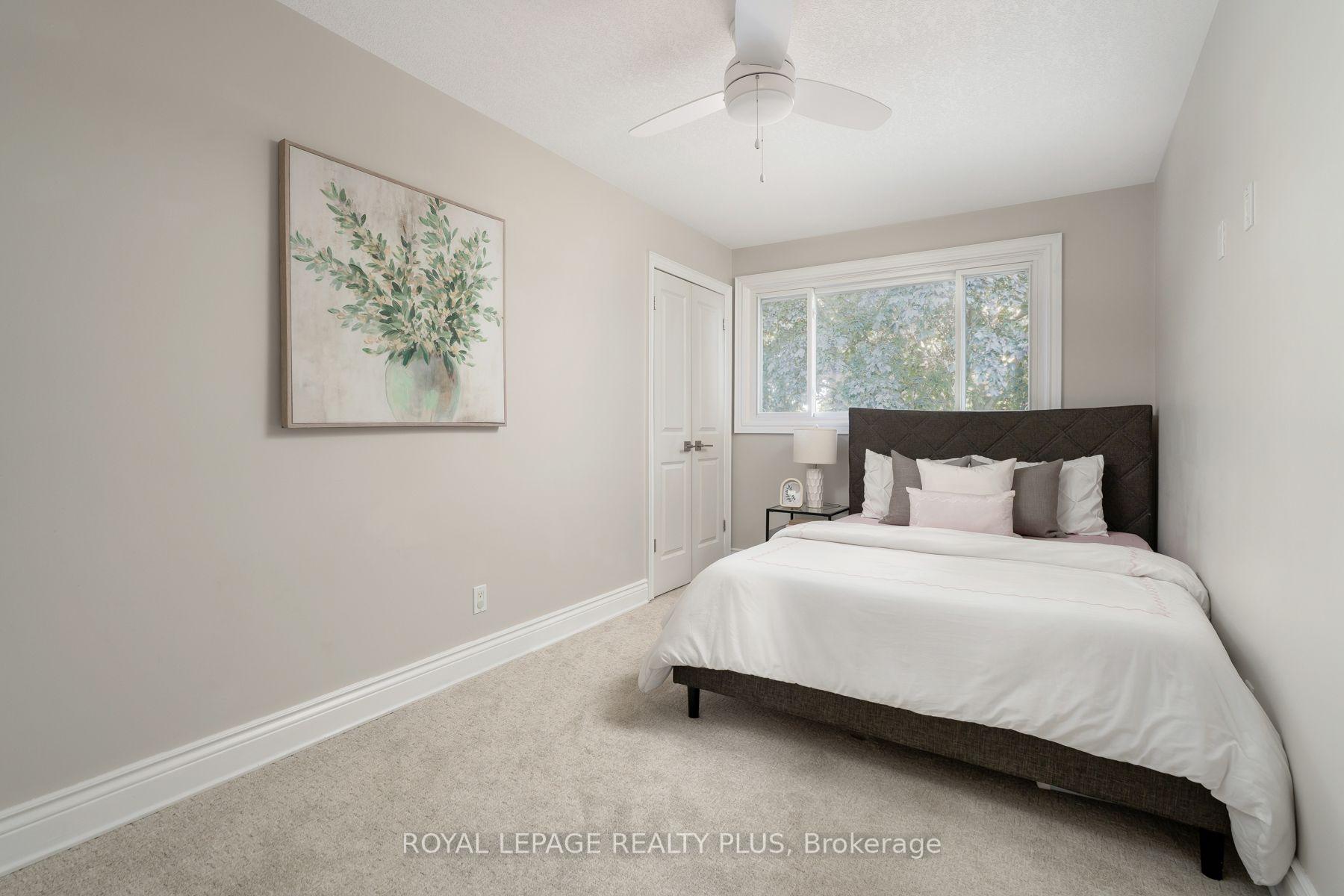 Photo 33 of 20 San Marino Crescent, Hamilton, Mountview — HOMEH