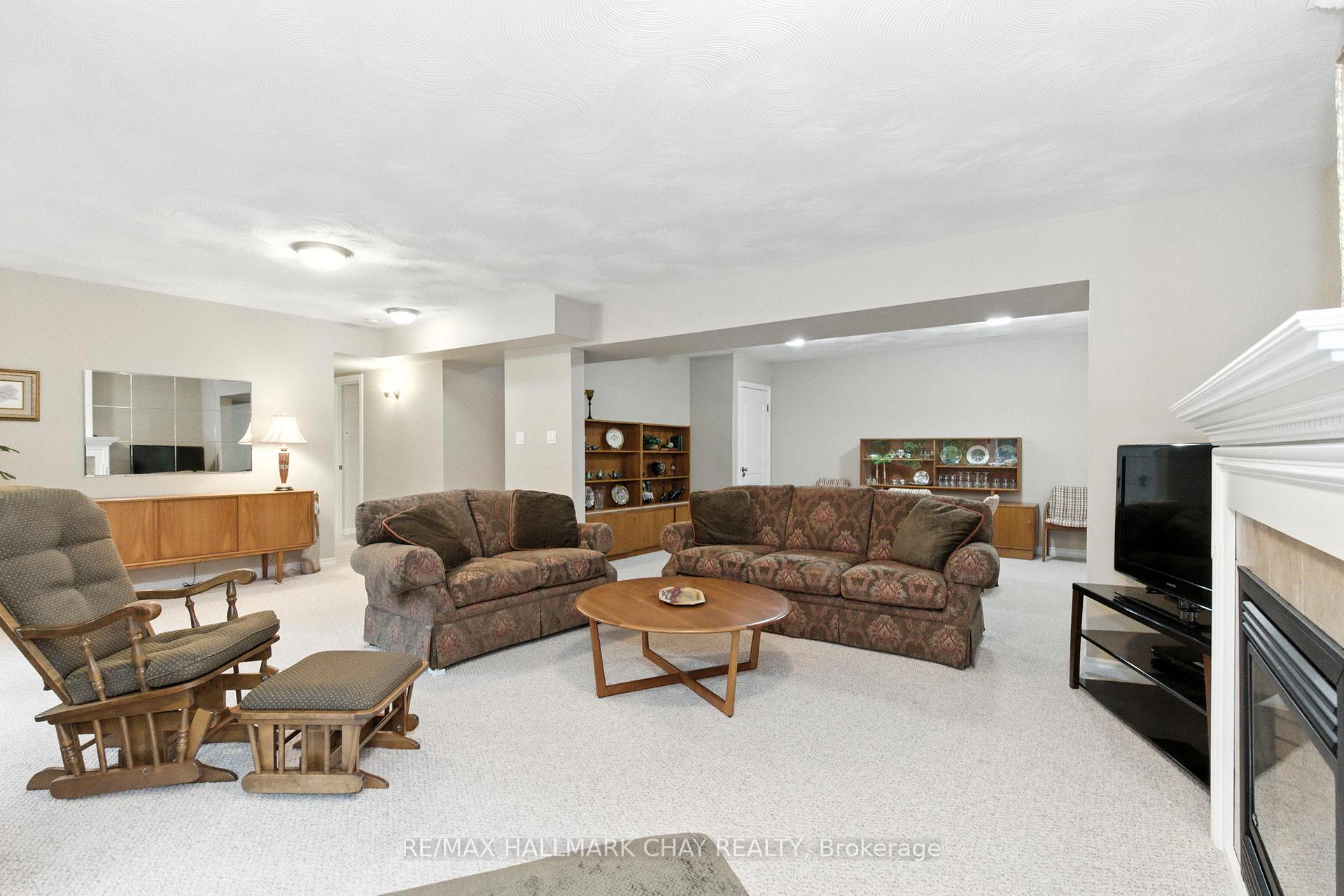 Photo 21 of 32 Valleycrest Drive, Oro-Medonte, Horseshoe Valley — HOMEH