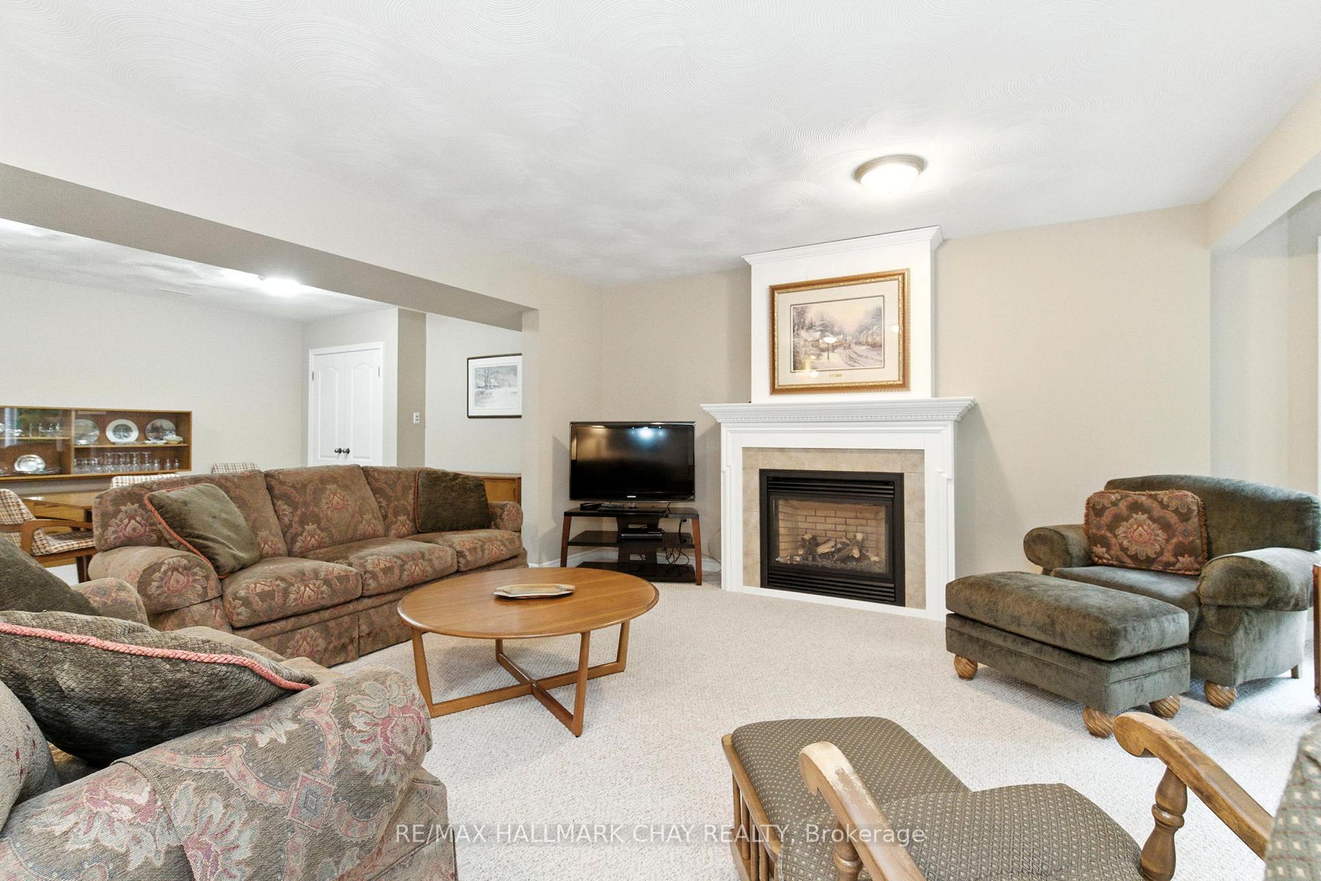 Photo 24 of 32 Valleycrest Drive, Oro-Medonte, Horseshoe Valley — HOMEH