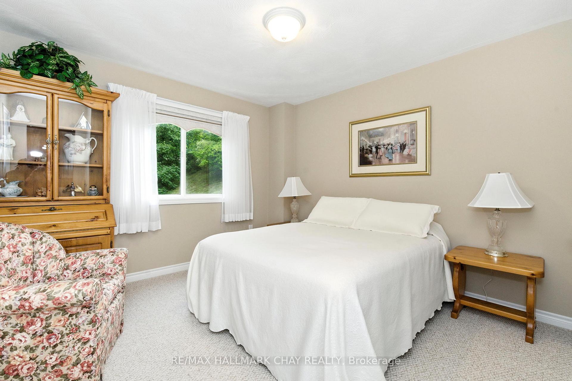 Photo 25 of 32 Valleycrest Drive, Oro-Medonte, Horseshoe Valley — HOMEH