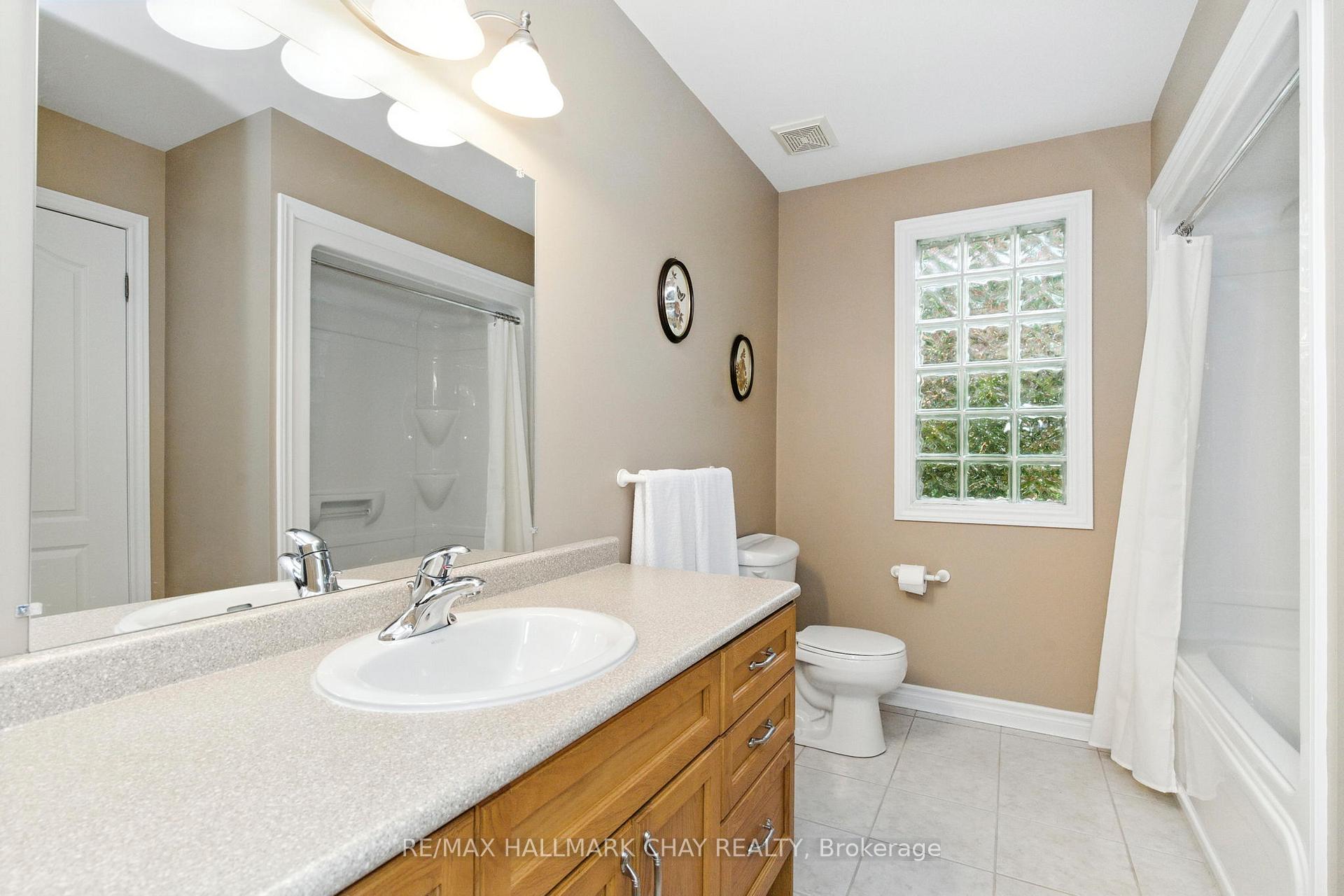 Photo 26 of 32 Valleycrest Drive, Oro-Medonte, Horseshoe Valley — HOMEH