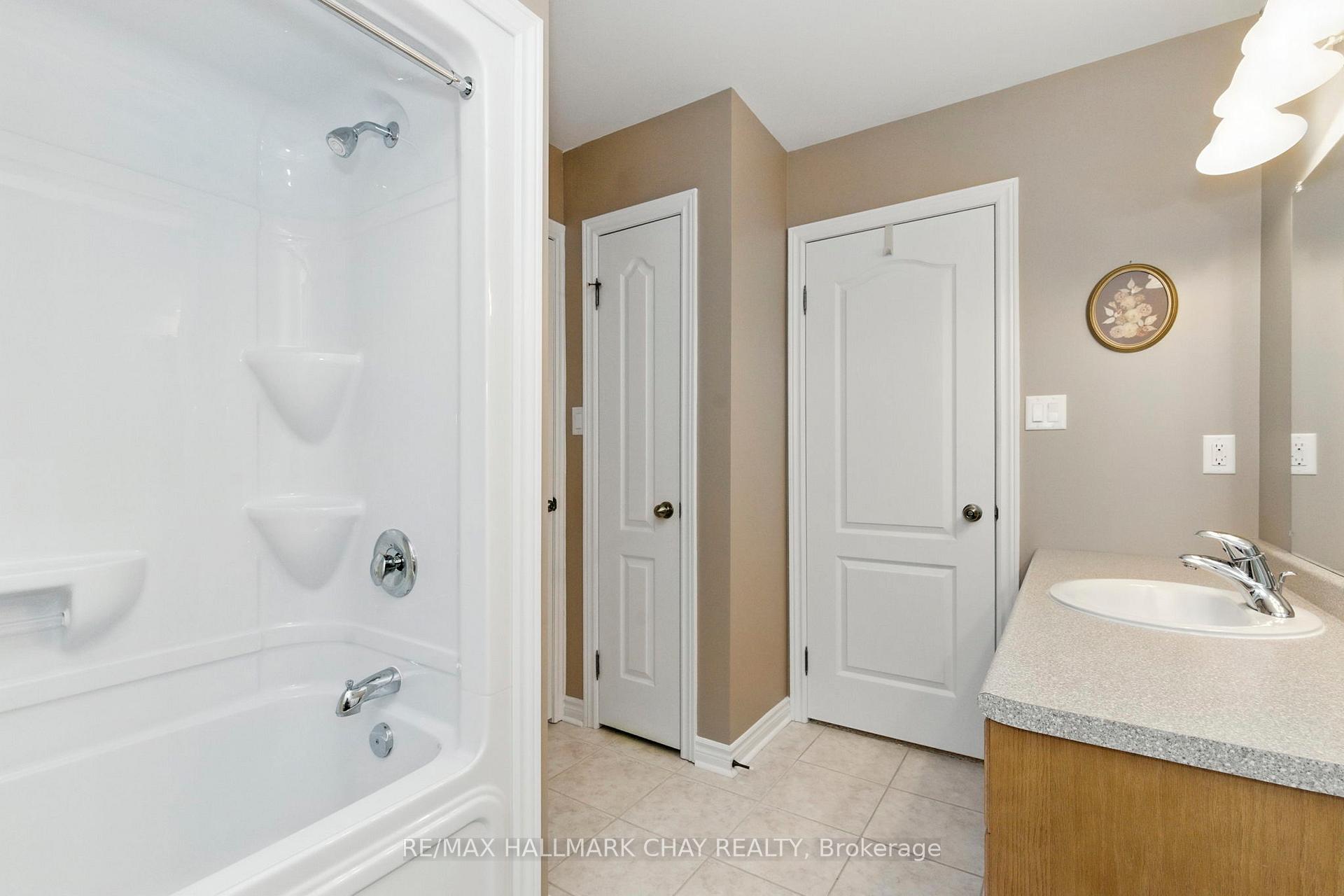 Photo 27 of 32 Valleycrest Drive, Oro-Medonte, Horseshoe Valley — HOMEH
