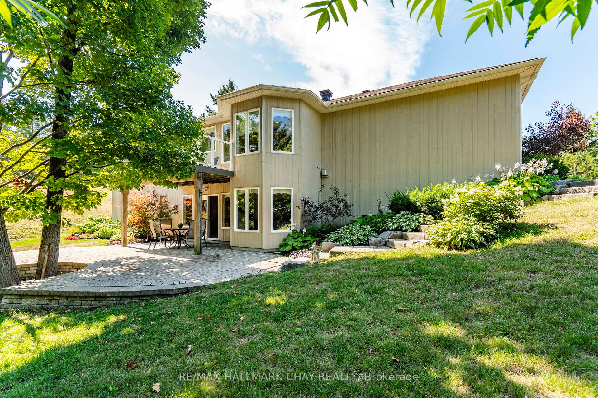 Photo 40 of 32 Valleycrest Drive, Oro-Medonte, Horseshoe Valley — HOMEH