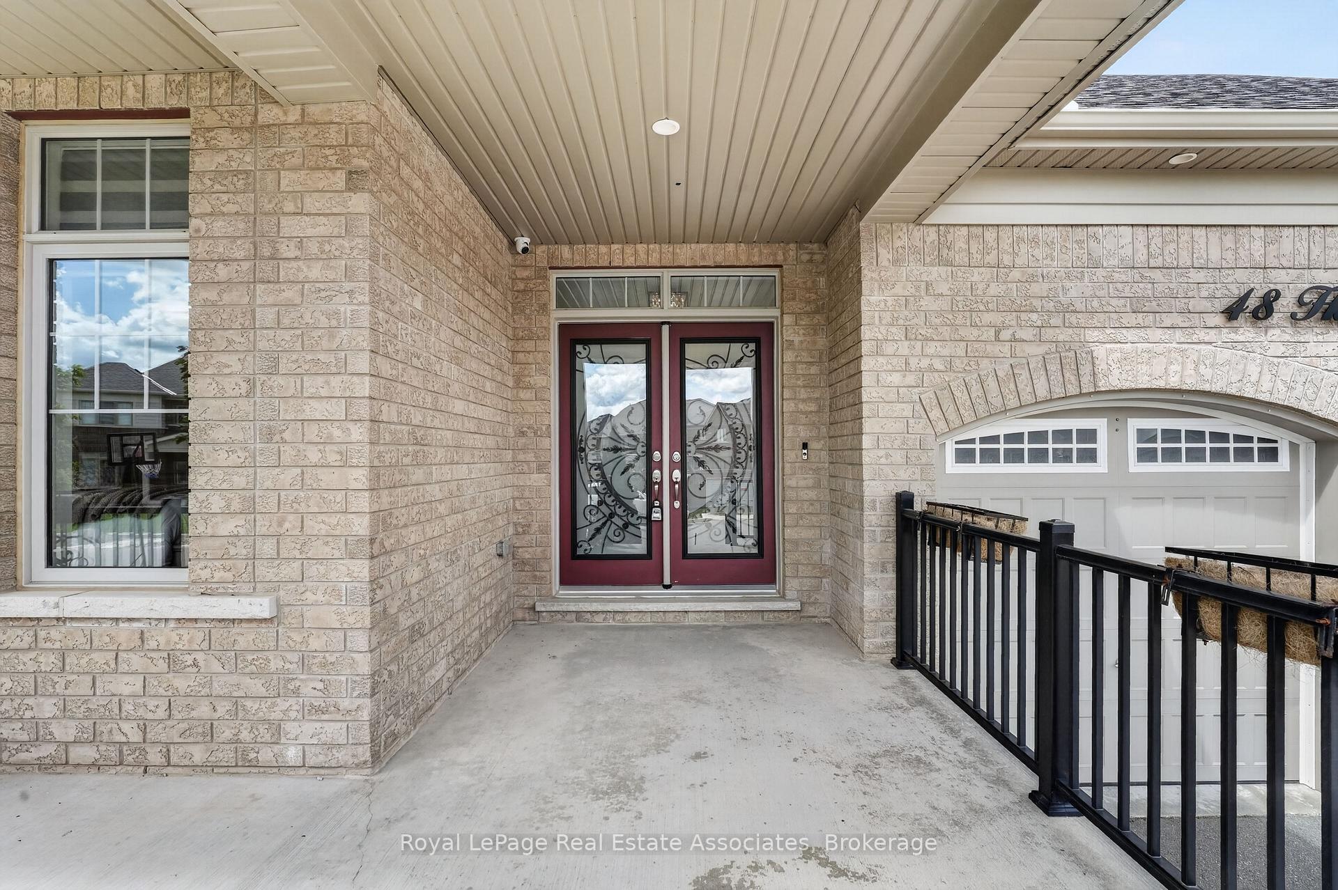 Photo 2 of 48 Harpin Way E, Centre Wellington, Fergus — HOMEH