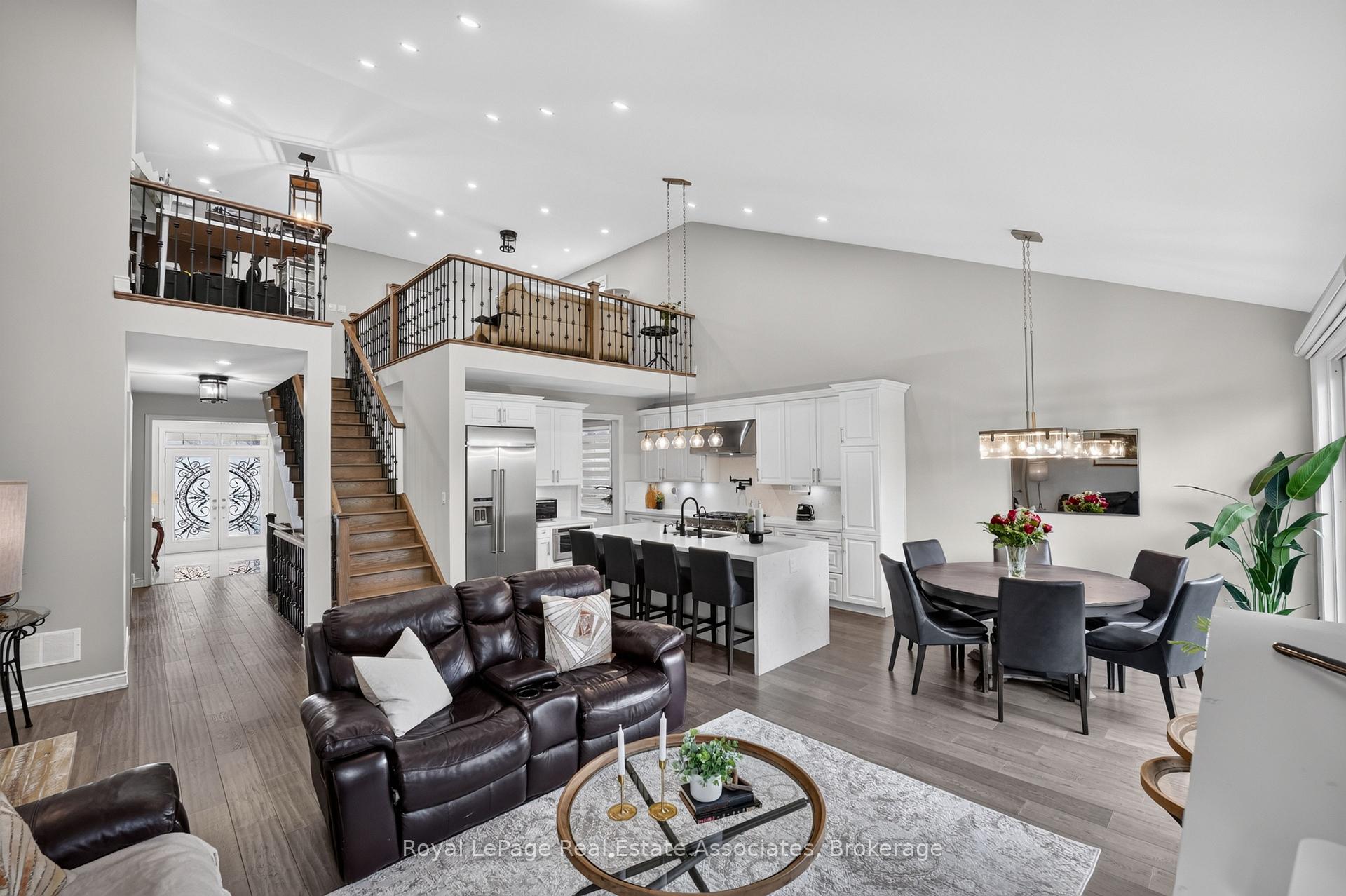 Photo 15 of 48 Harpin Way E, Centre Wellington, Fergus — HOMEH