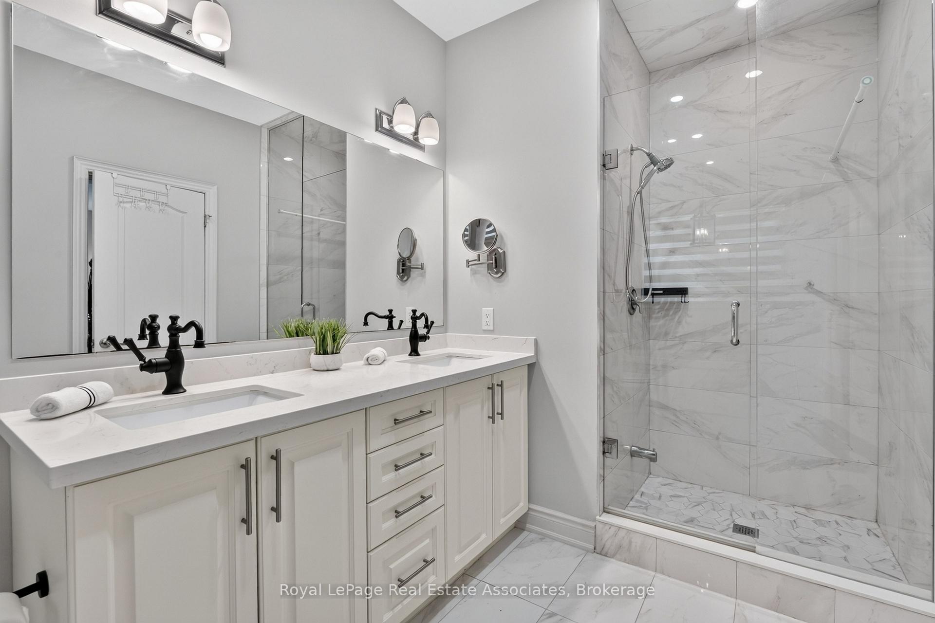 Photo 22 of 48 Harpin Way E, Centre Wellington, Fergus — HOMEH
