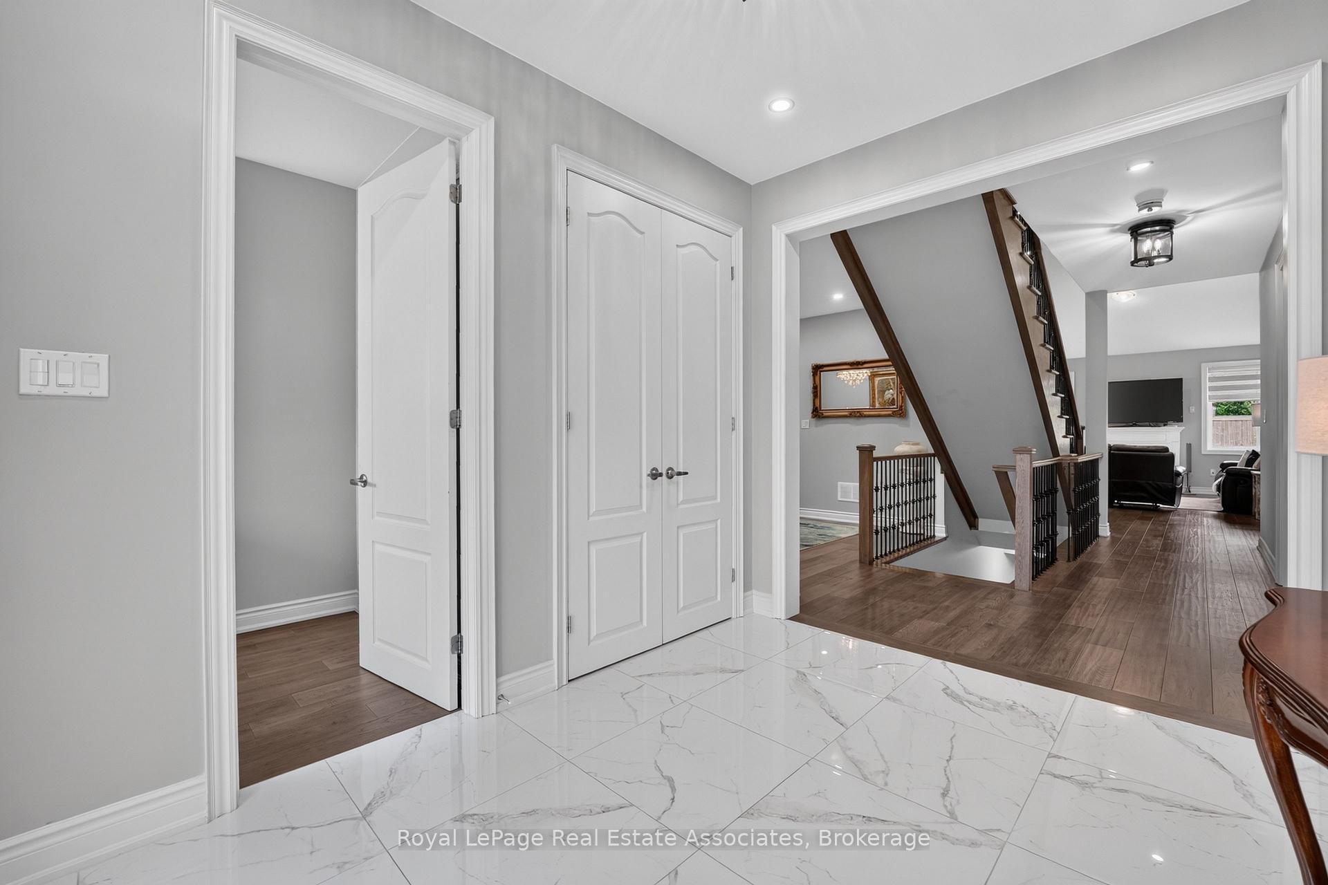 Photo 26 of 48 Harpin Way E, Centre Wellington, Fergus — HOMEH