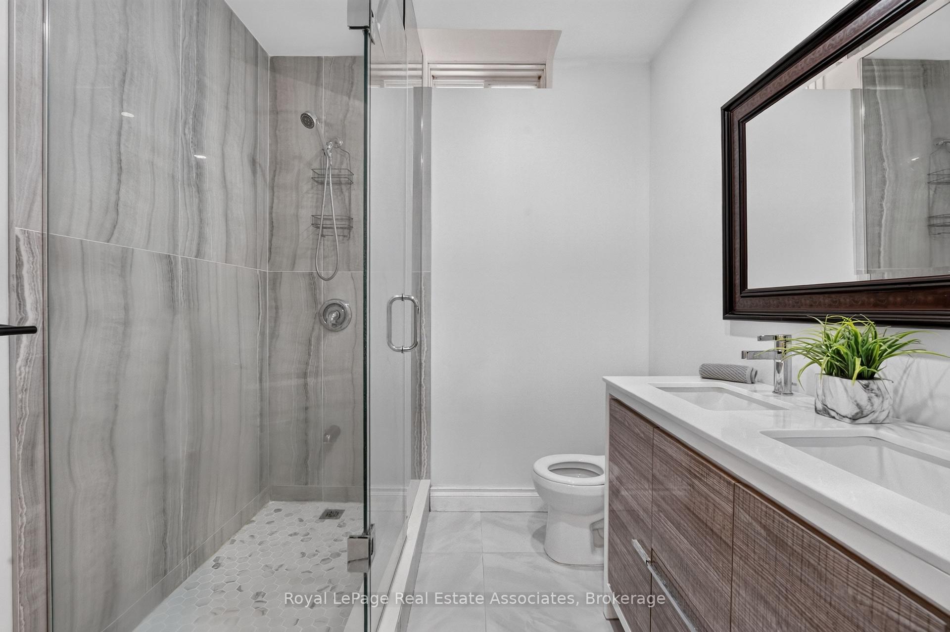Photo 42 of 48 Harpin Way E, Centre Wellington, Fergus — HOMEH