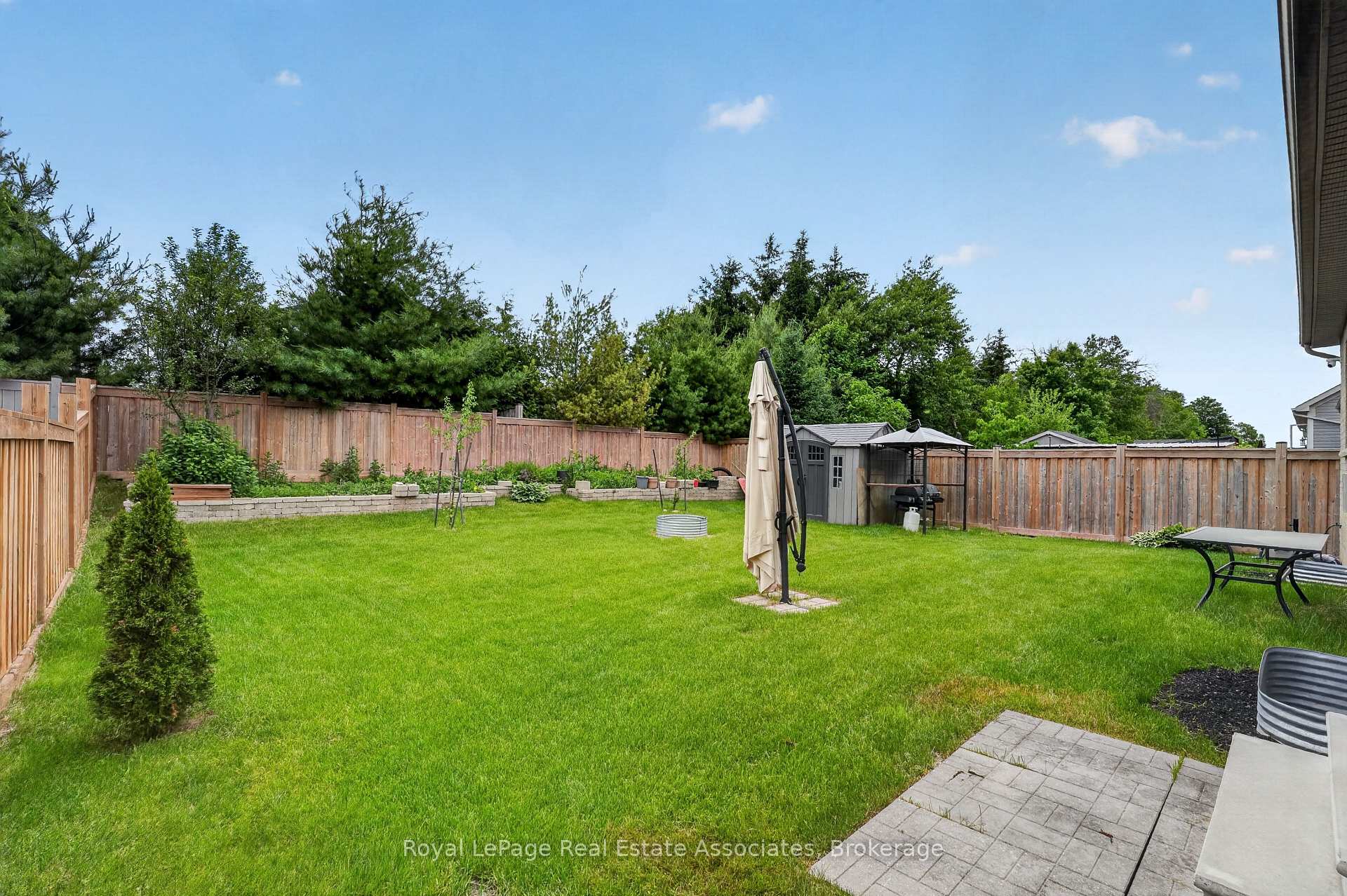 Photo 47 of 48 Harpin Way E, Centre Wellington, Fergus — HOMEH