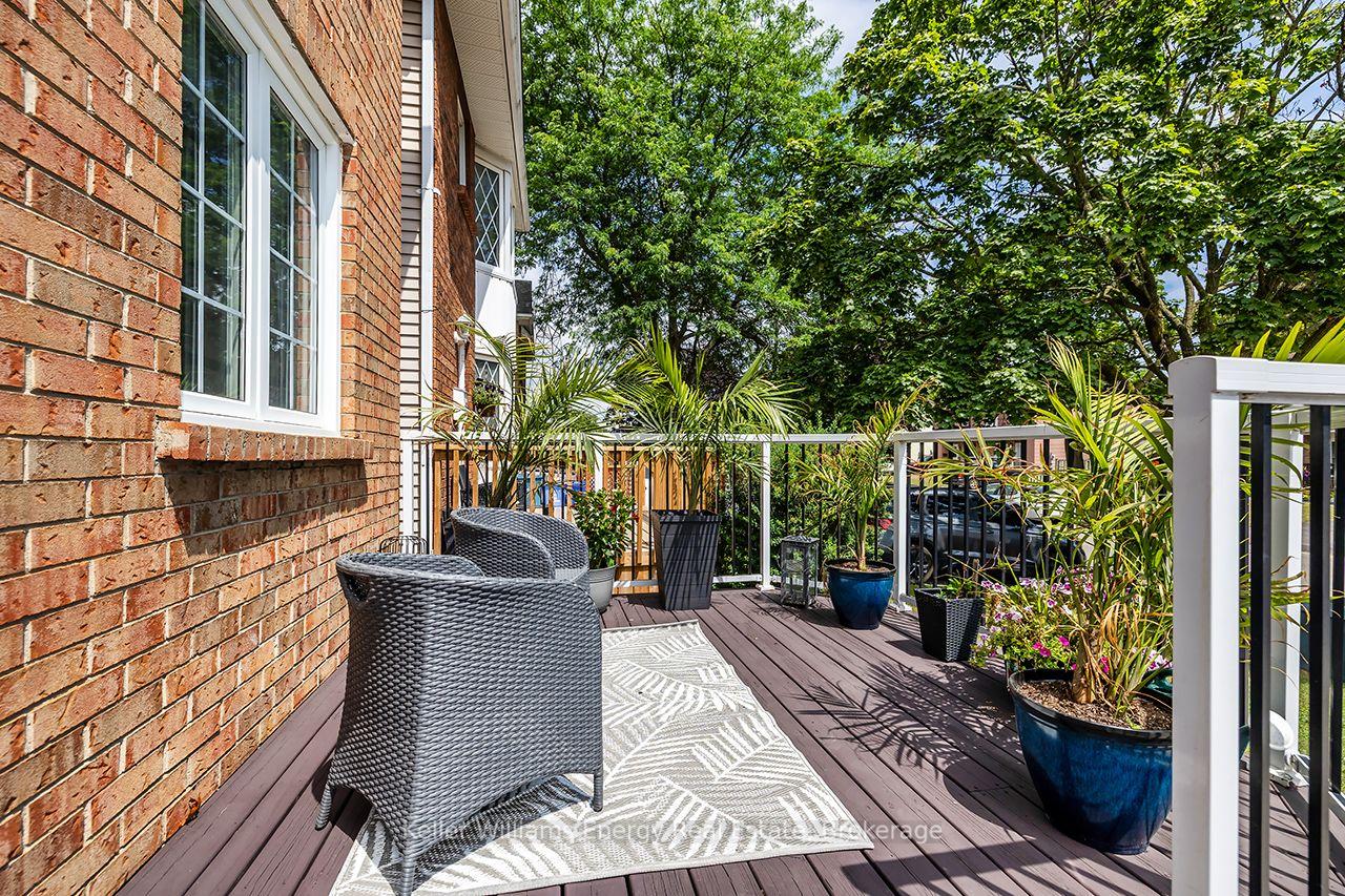 Photo 17 of 340 Pompano Court, Oshawa, Samac — HOMEH