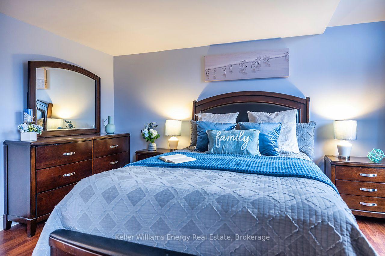 Photo 55 of 340 Pompano Court, Oshawa, Samac — HOMEH