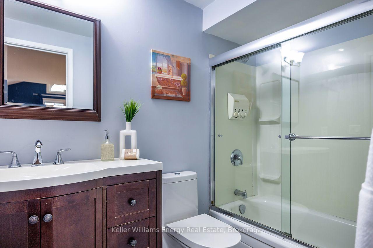 Photo 60 of 340 Pompano Court, Oshawa, Samac — HOMEH