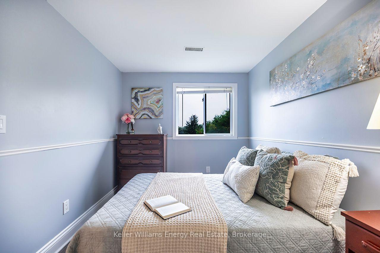 Photo 64 of 340 Pompano Court, Oshawa, Samac — HOMEH
