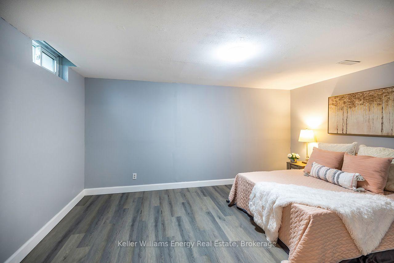 Photo 76 of 340 Pompano Court, Oshawa, Samac — HOMEH