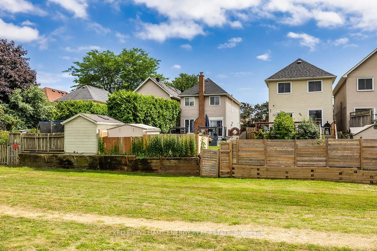 Photo 69 of 340 Pompano Court, Oshawa, Samac — HOMEH