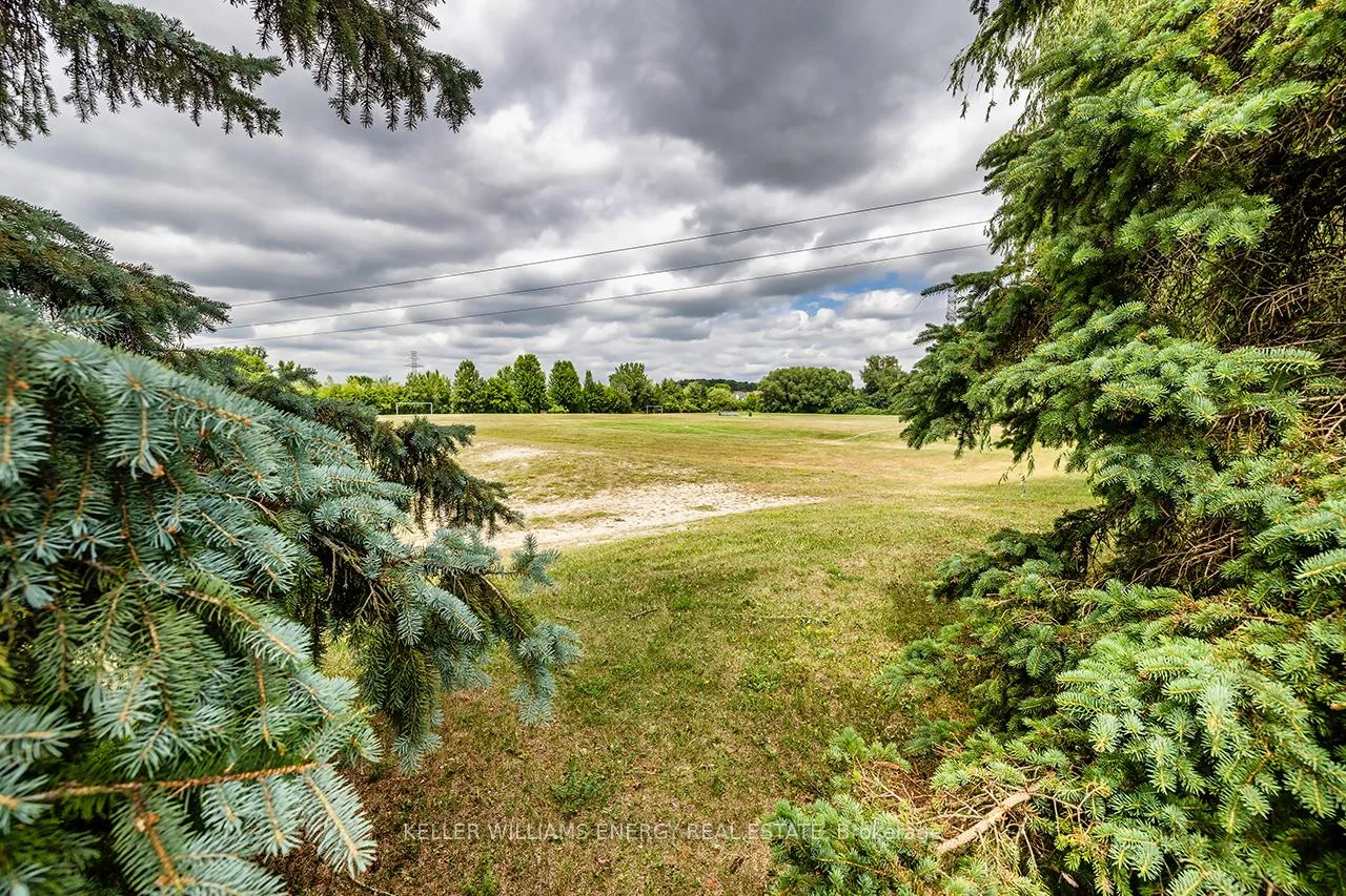 Photo 73 of 340 Pompano Court, Oshawa, Samac — HOMEH