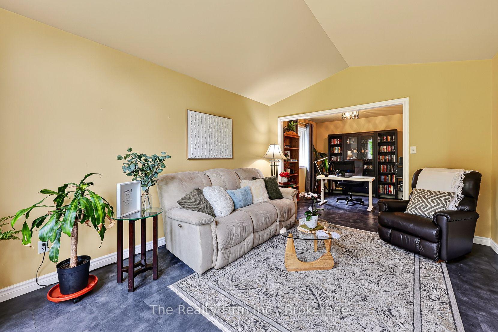 Photo 20 of 55 Mason Drive, Ingersoll, Ingersoll - South — HOMEH