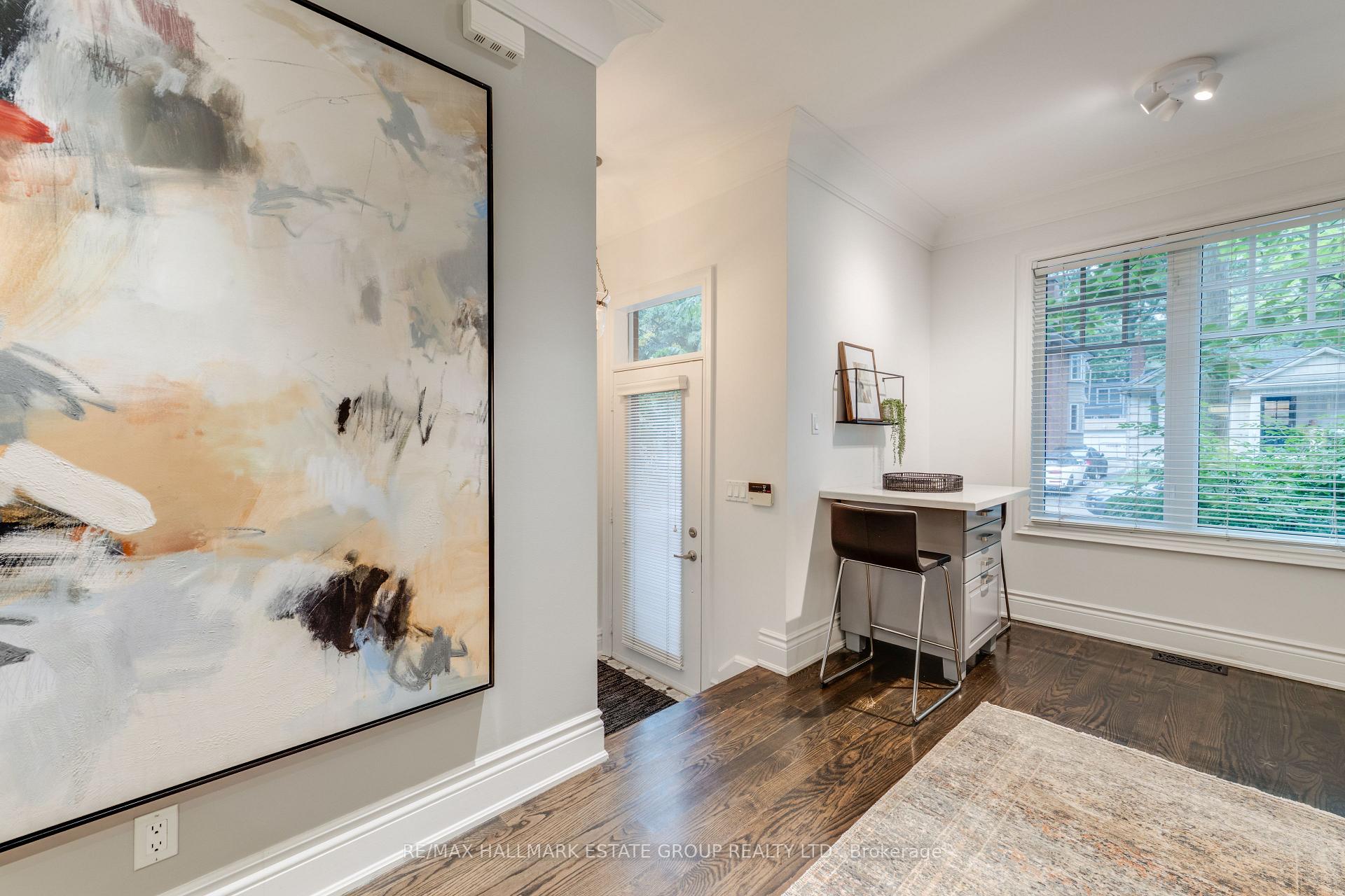 Photo 6 of 6B Scarborough Road, Toronto, The Beaches — HOMEH