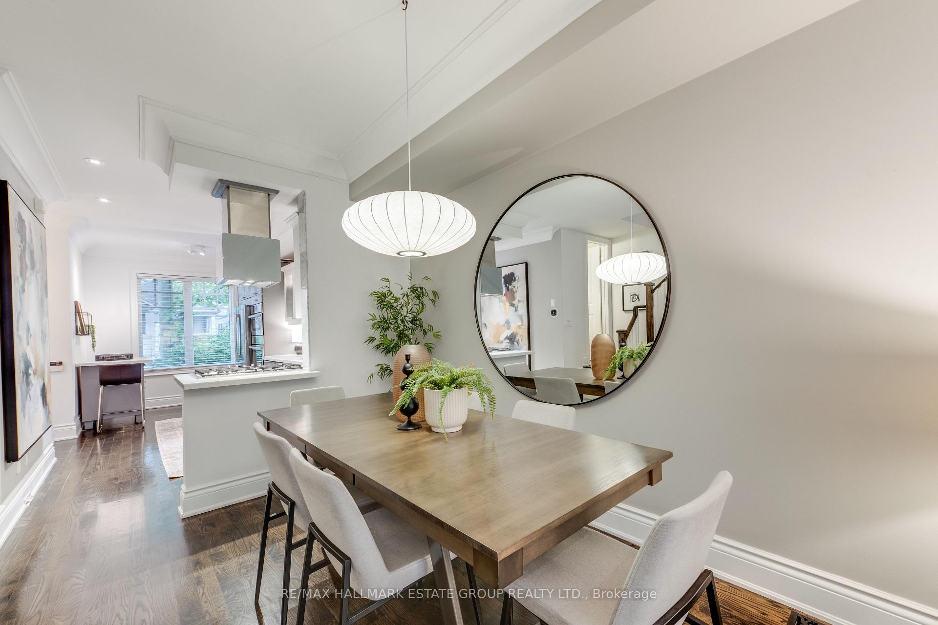 Photo 10 of 6B Scarborough Road, Toronto, The Beaches — HOMEH